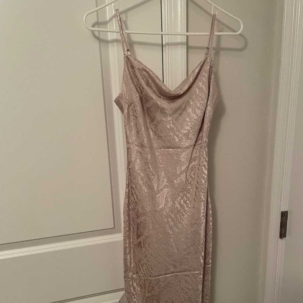 Express Dress, Extra Small, Cream Pattern Cowl Ne… - image 2